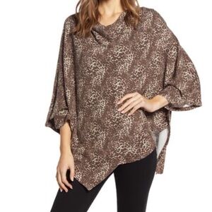 NWT Bobeau Leopard Cozy Poncho Top XS